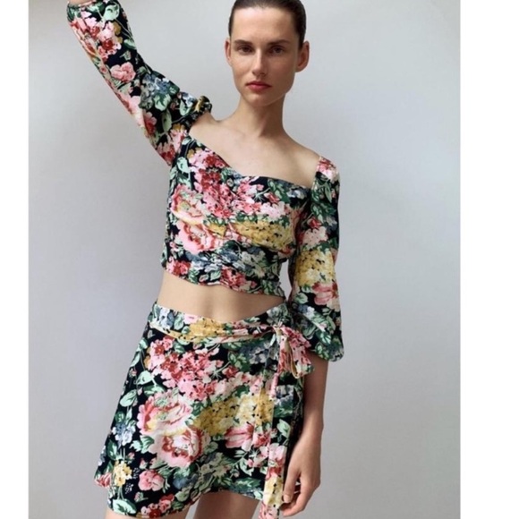 Zara Floral Print Puff Sleeve Top - Picture 4 of 7